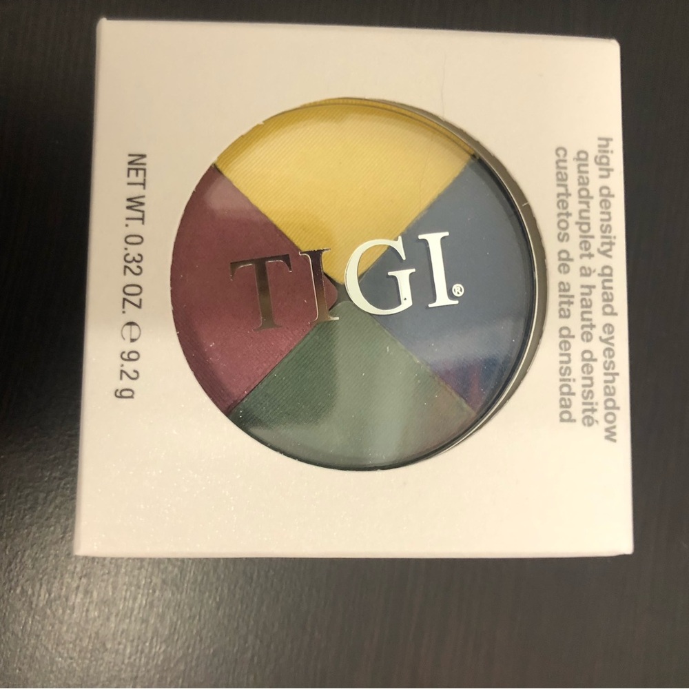TIGI New In box High density Quad Eye Shadow